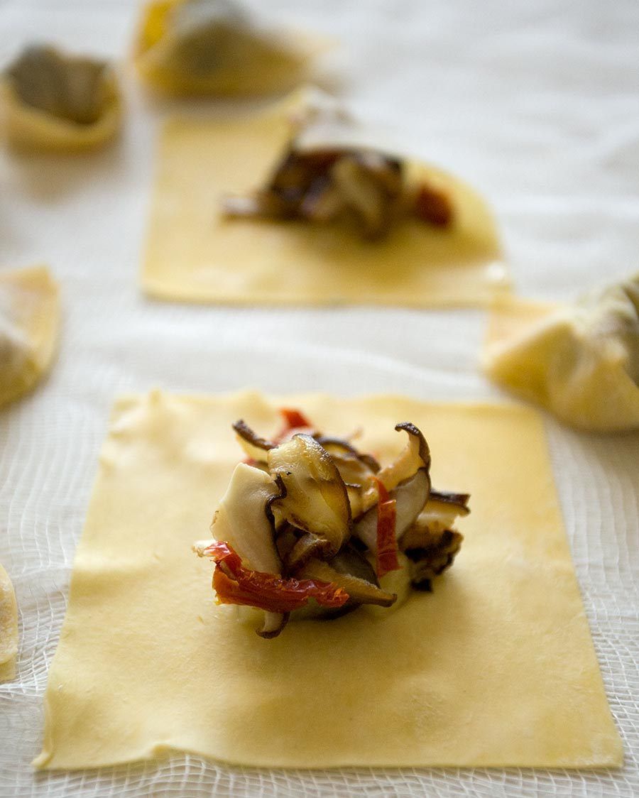 4_0_1wild_mushroom_wonton.jpg