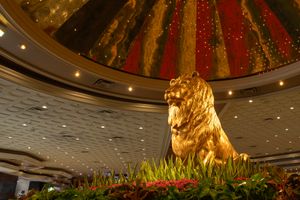 MGM_LOBBY_03.jpg