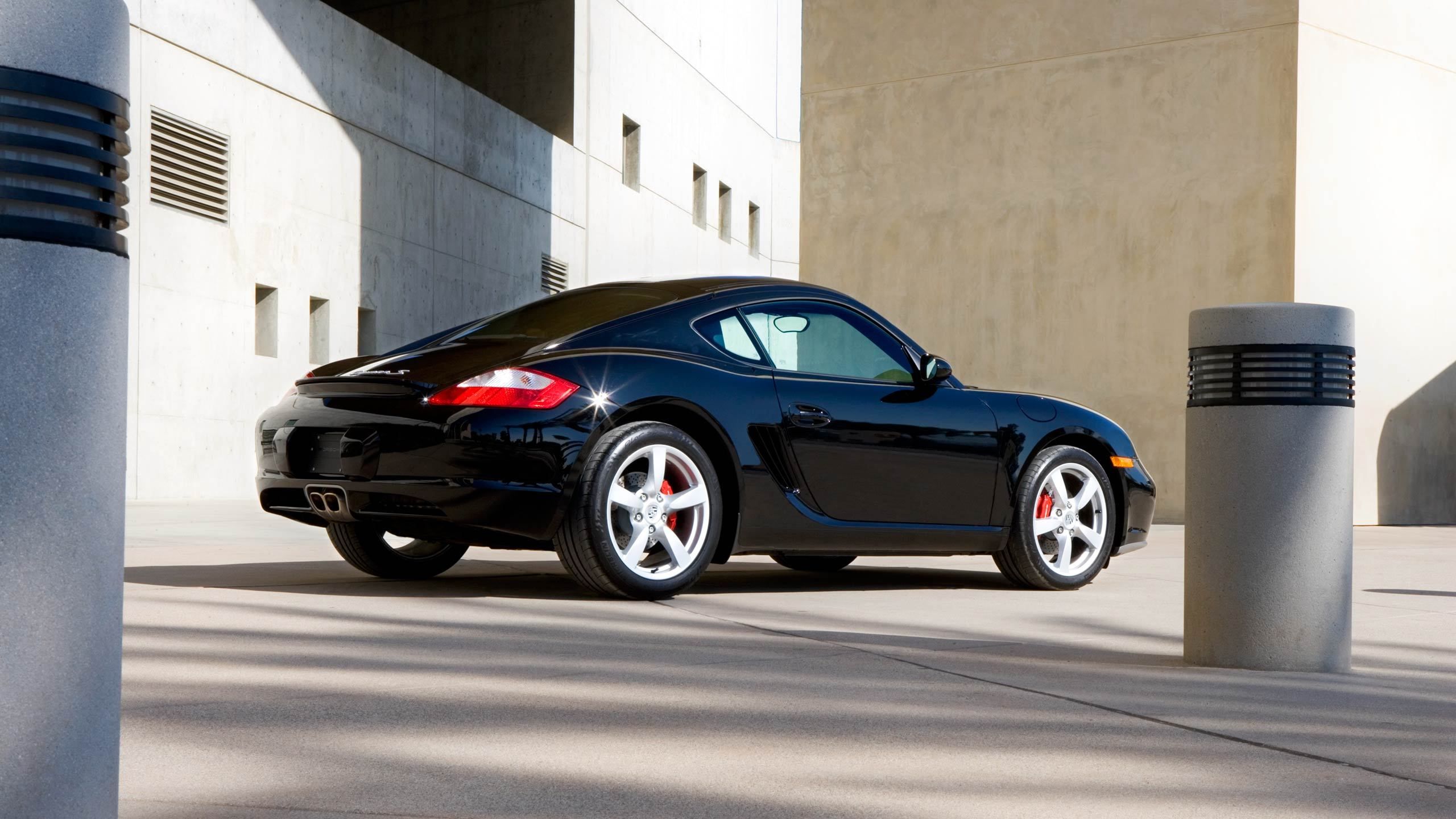 1porche_cayman1.jpg