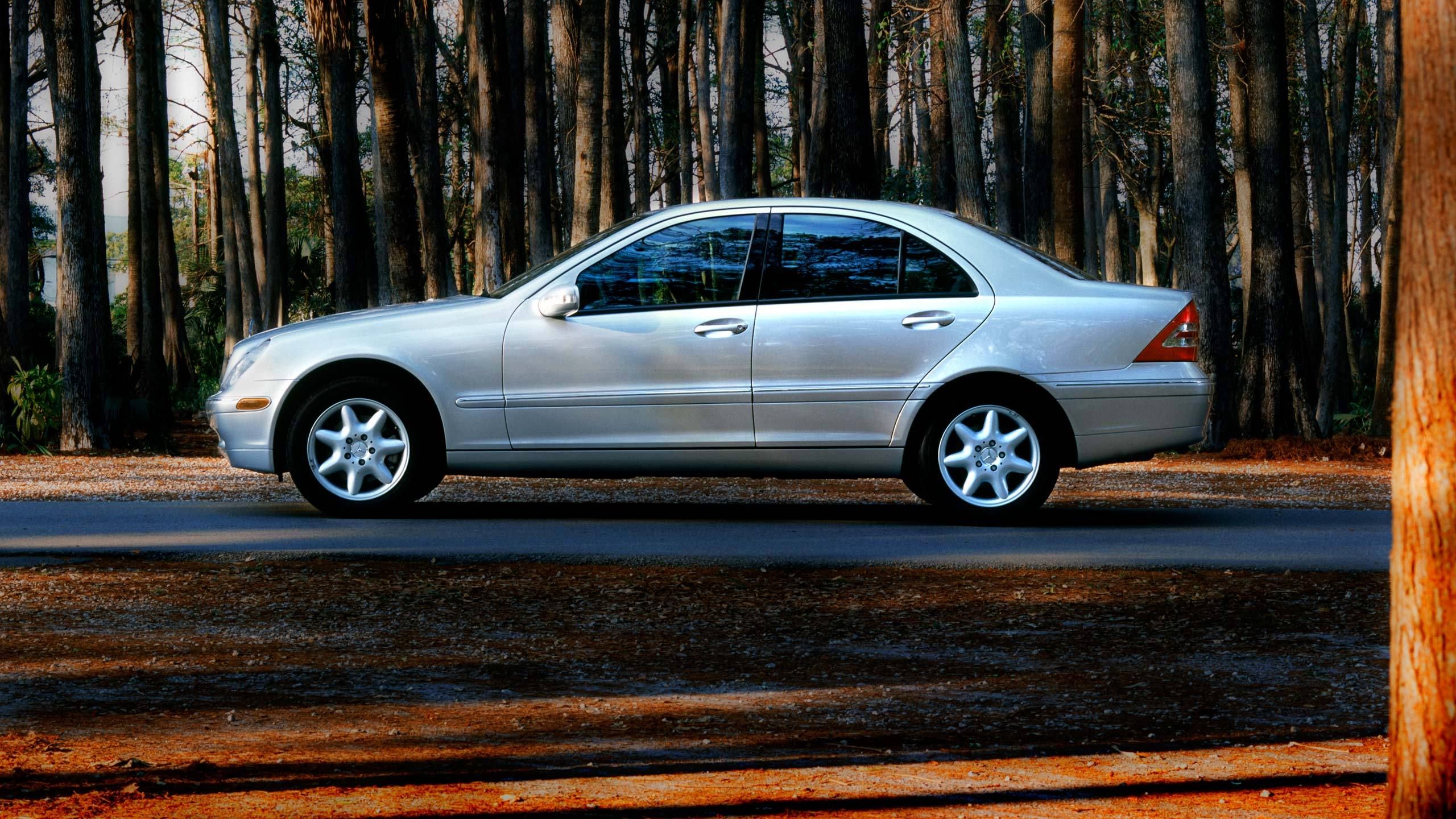 1mercedes_c320_2.jpg