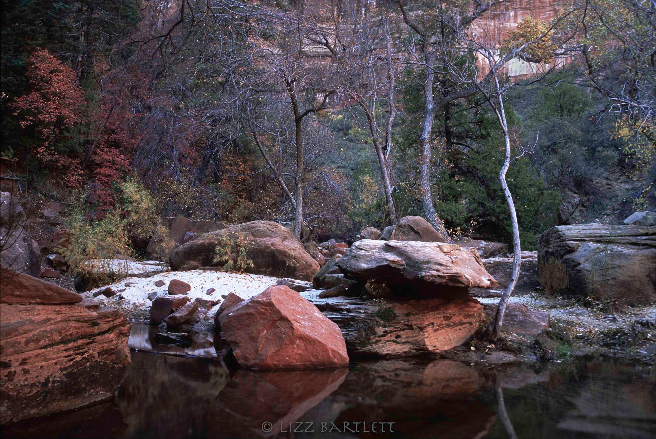 Middle Emerald Pool.jpg