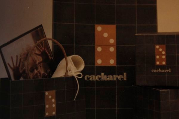 Packaging concept for cacharel kid3D Boxes and bags