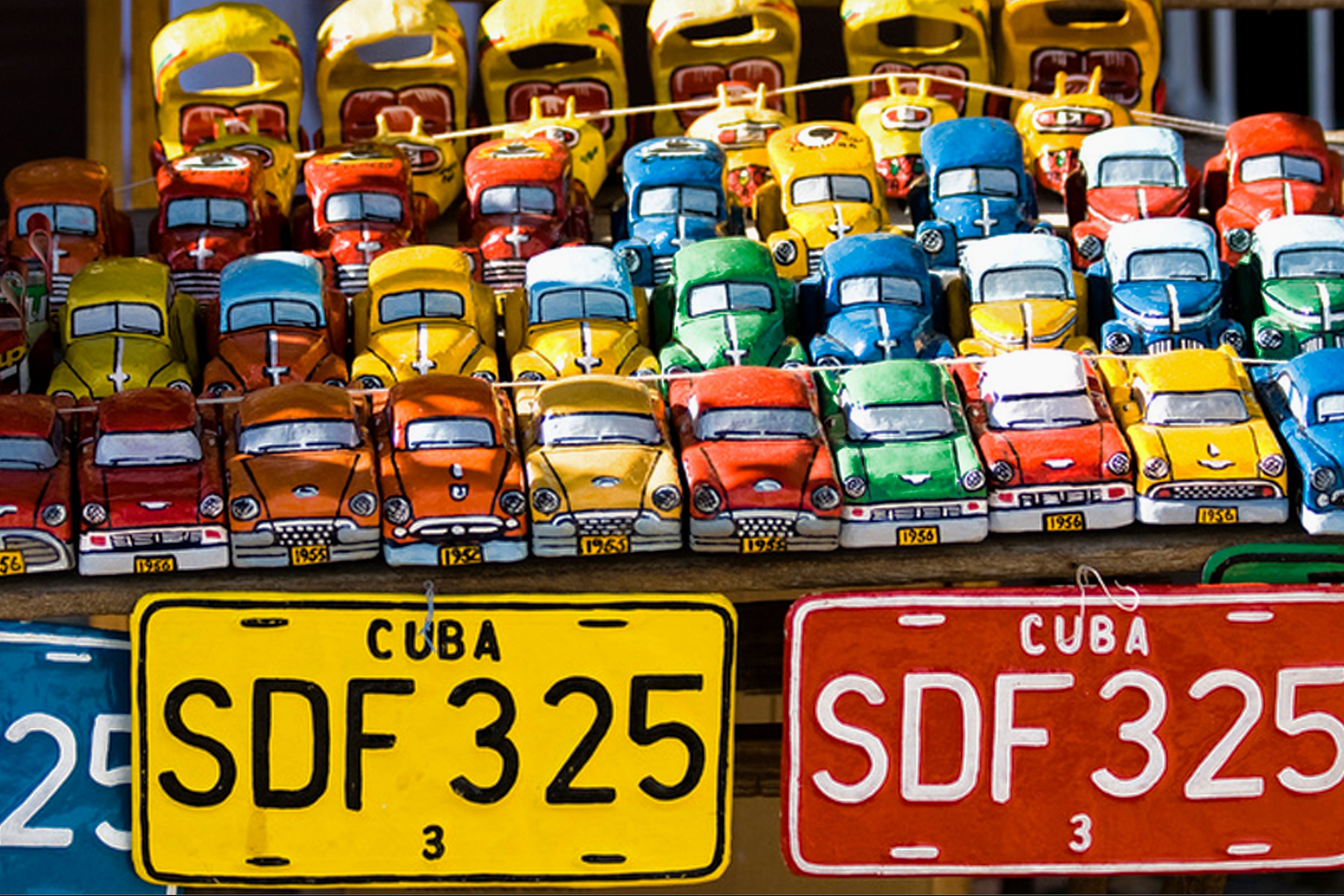 Cuba toy car.0998jpg