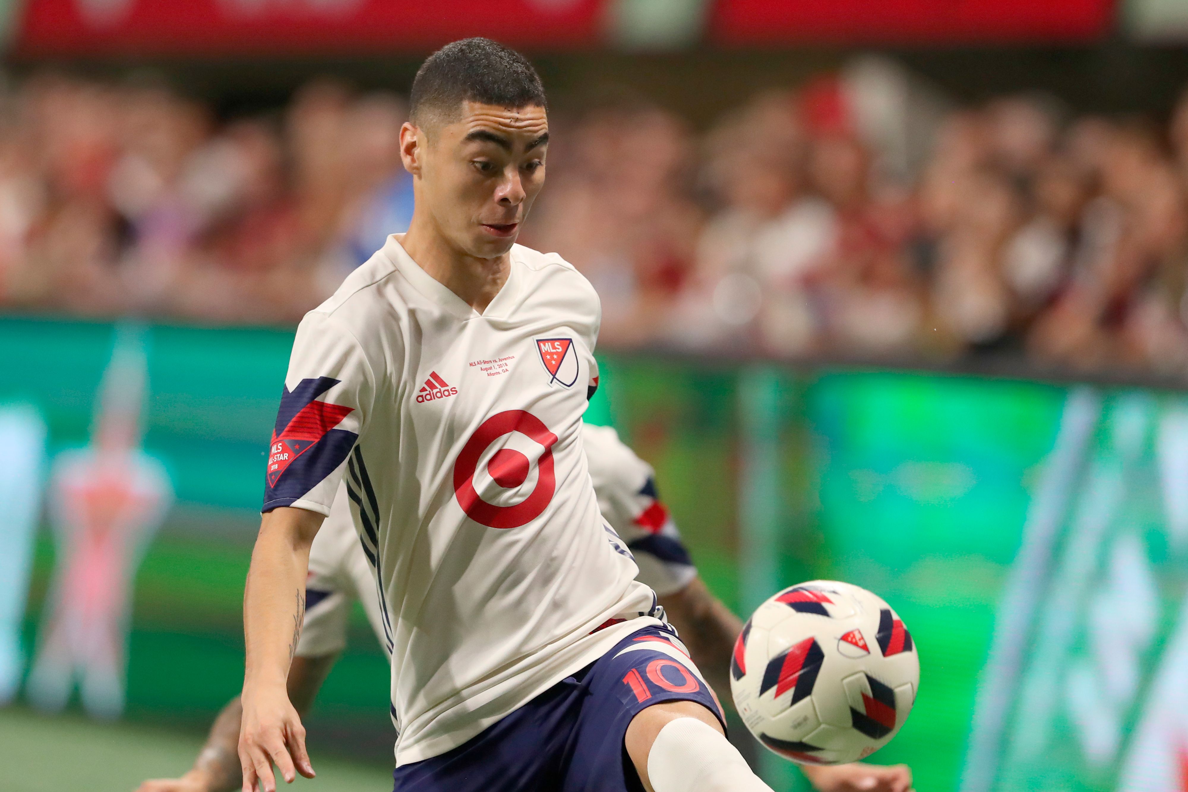 Miguel. Almiron-36.jpg