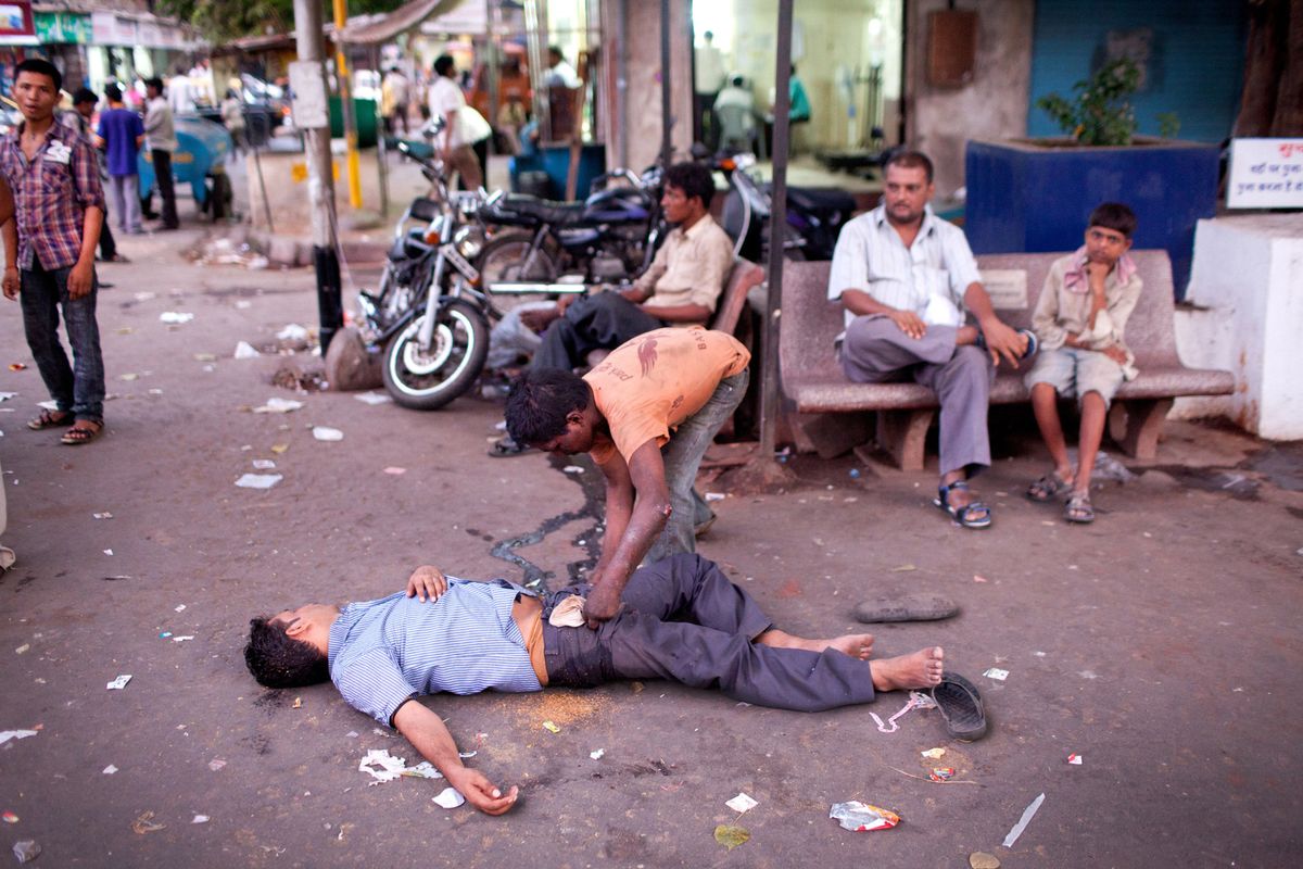 Gangsters run the red light, with people watching your every move. Violence and crime are a regular occurrence in the area, as fights and murders are frequent.© Hazel Thompson Mumbai's Gangsters & Sex Slaves