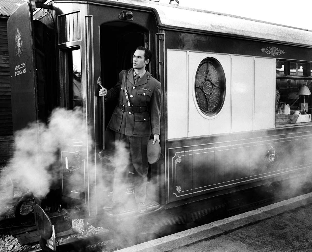 © Hazel Thompson
Singer/Song Writer Jonas Myrin 1r11_jonasmyrin