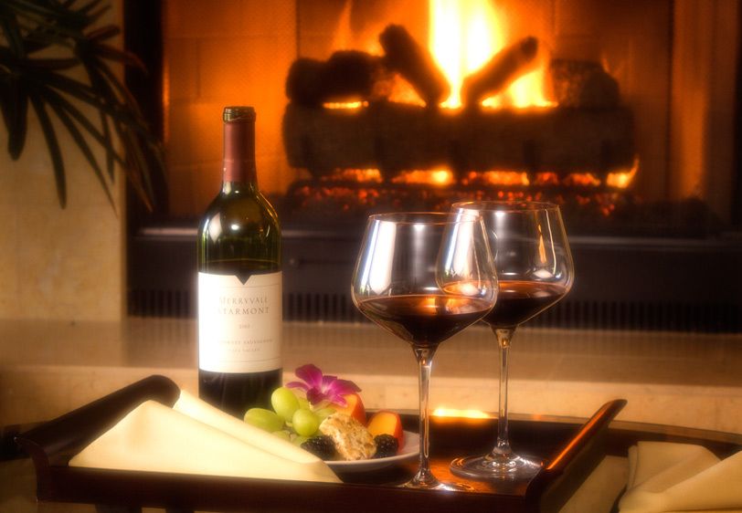 1Wine_and_cheese_by_the_fire.jpg