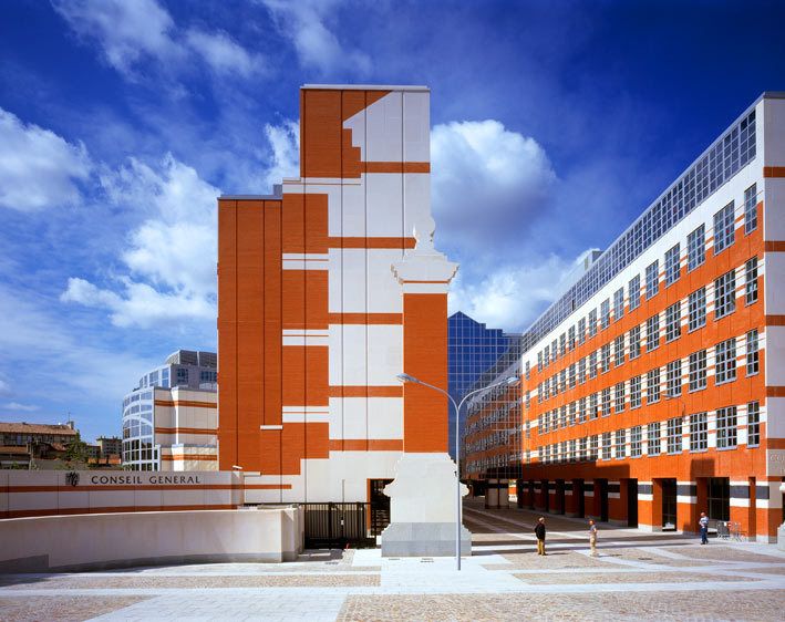 Government Building: Toulouse, France