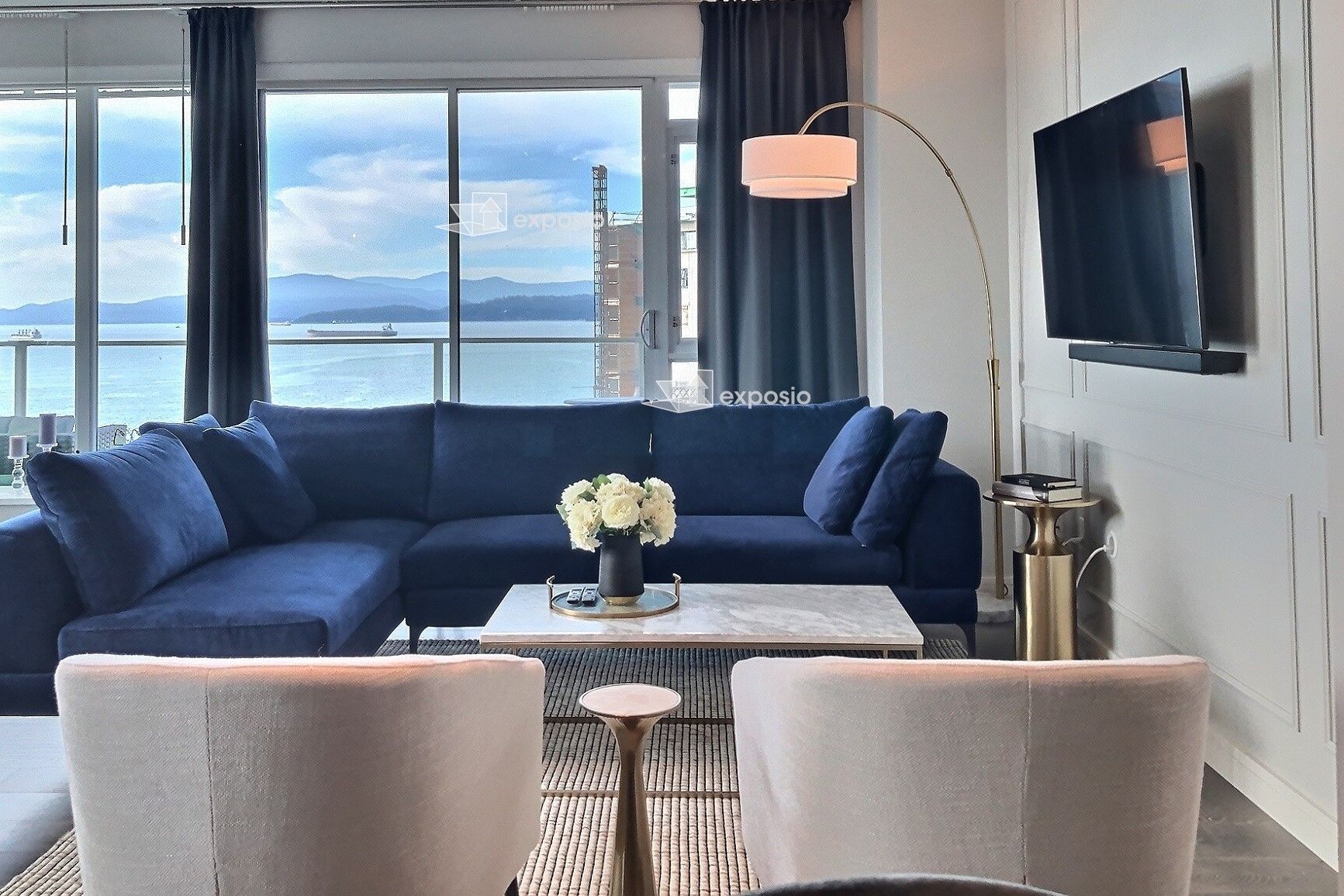 exposio_preview_124580754 (2).jpg