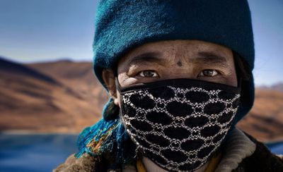 1tibetan_woman1_v01.jpg