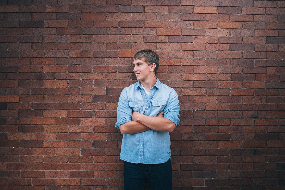 104_creative_and_artistic_senior_photos