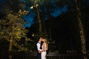 Hoopes Events | Claire and Scott | Millcreek Inn | Salt Lake City Utah | Kissing While Dancing Claire_Scott_Millcreek_Inn_Salt_Lake_City_Utah_Kissing_While_Dancing.jpg