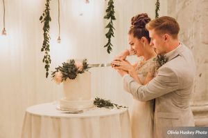 Hoopes Events | Lexie and Neil | Utah State Capitol | Salt Lake City Utah | Bride and Groom Cutting Wedding Cake Lexie_Neil_Utah_State_Capitol_Salt_Lake_City_Utah_Bride_Groom_Cutting_Cake.jpg