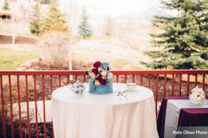 Hoopes Events | Modern Vintage Wedding | Zermatt Resort | Midway Utah | Styled | Beautiful Cake | Beautiful Setting Modern_Vintage_Wedding_Styled_Zermatt_Resort_Midway_Utah_Beautiful_Cake_Beautiful_Setting.jpg