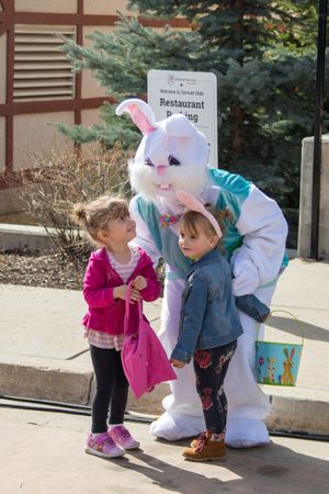 Hoopes Events | Zermatt Spring Extravaganza | 2018 | Zermatt Utah Resort | Midway Utah | Easter Bunny With Young Fans Zermatt_Spring_Extravaganza_2018_Zermatt_Utah_Resort_Midway_Utah_Easter_Bunny_Young_Fans.jpg