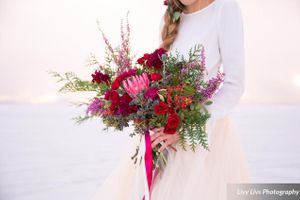 Hoopes Events | Saltair Wedding | Saltair Resort | Salt Lake City Utah | Styled | Detail | Stunning Bridal Bouquet Salt_Air_Wedding_Shoot_Saltair_Resort_Salt_Lake_City_Utah_Detail_Bridal_Bouqet.jpg