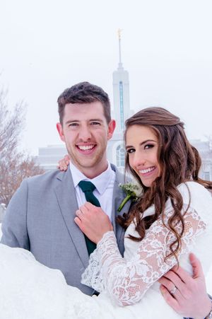 Hoopes Events | Shauna and Blake | Northampton House | American Fork Utah | Groom Carrying Bride Shauna_Blake_Northampton_House_American_Fork_Utah_Groom_Carrying_Bride.jpg
