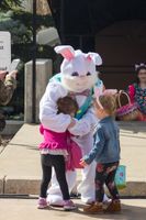 Zermatt_Spring_Extravaganza_2018_Zermatt_Utah_Resort_Midway_Utah_Easter_Bunny_Hugs.jpg