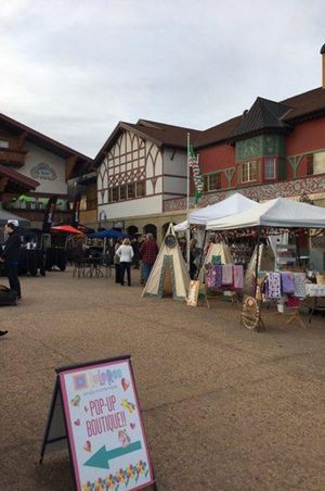 Hoopes Events | Zermatt Swiss Christmas | 2017 | Zermatt Utah Resort | Midway Utah | Pop Up Boutiques Zermatt_Swiss_Christmas_2017_Zermatt_Utah_Resort_Market_Midway_Utah_Pop_Up_Boutiques.jpg