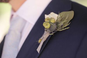 Groom's Boutonniere Details