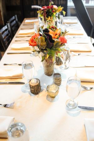 Hoopes Events | Felicia and Jared | Park City Mountain Resort | Park City Utah | Table Setting with Autumn Flower Centerpieces Felicia_Jared_Park_City_Mountain_Resort_Park_City_Utah_Table_Setting_Autumn_Flowers.jpg