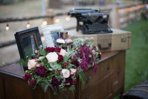 Hoopes Events | Tori and Sterling | Quiet Meadow Farms | Mapleton Utah | Vignette Table Tori_Sterling_Quiet_Meadow_Farms_Mapleton_Utah_Vignette_Table.jpg