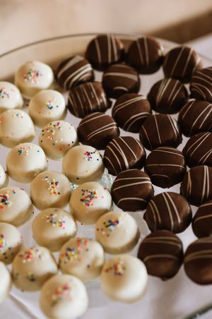 White and Dark Chocolate Mini Desserts Details