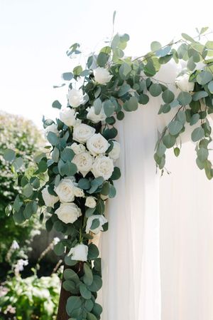 Hoopes Events | Tasha and Chip | Salt Lake City Utah | Backdrop Detail | Flower Garland Tasha_Chip_Salt_Lake_City_Utah_Backdrop_Detail_Flower_Garland.jpg