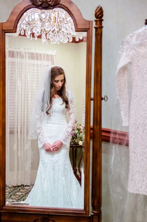Hoopes Events | Shauna and Blake | Northampton House | American Fork Utah | Bride Dressed in Bridal Dress Reflected in Mirror Shauna_Blake_Northampton_House_American_Fork_Utah_Bride_Dress_Mirror.jpg