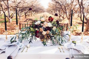 Bold, Summer-Colored Centerpiece Table Setting