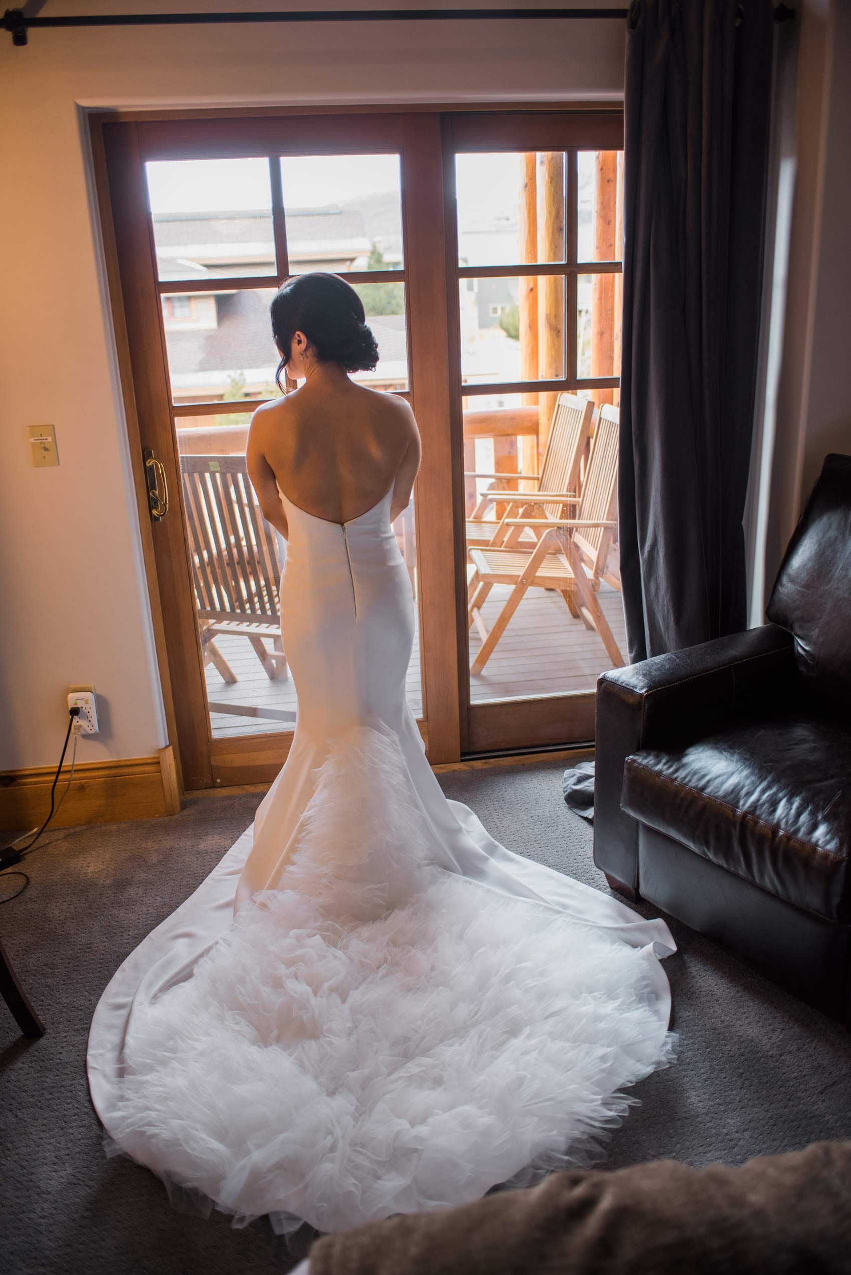 Julia_Mark_Silver_Lake_Lodge_Deer_Valley_Resort_Park_City_Utah_Elegant_Dress_Beautiful_Bride.jpg