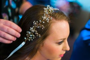 Hoopes Events | Katelyn and David | Park City Utah | Flower Headband in Bride's Hair Katelyn_David_Park_City_Utah_Flowers_Bride's_Hair.jpg