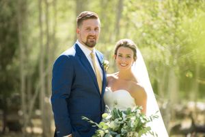 Hoopes Events | Chelsea and Walker | Red Cliff Ranch | Heber City Utah | Cheerful Bride and Groom Chelsea_Walker_Red_Cliff_Ranch_Heber_City_Utah_Cheerful_Bride_Groom_.jpg