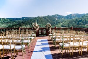 Gorgeous Mountain Backdrop Ceremony Details