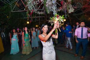 Bouquet Toss Reception