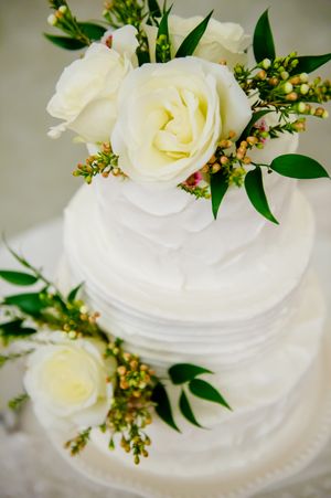 Hoopes Events | Shauna and Blake | Northampton House | American Fork Utah | Rose-Adorned Wedding Cake Shauna_Blake_Northampton_House_American_Fork_Utah_Rose_Adorned_Wedding_Cake.jpg