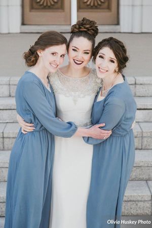 Hoopes Events | Lexie and Neil | Utah State Capitol | Salt Lake City Utah | Bride With Bridesmaids Outside Bountiful Temple Lexie_Neil_Utah_State_Capitol_Salt_Lake_City_Utah_Bride_with_Bridesmaids.jpg