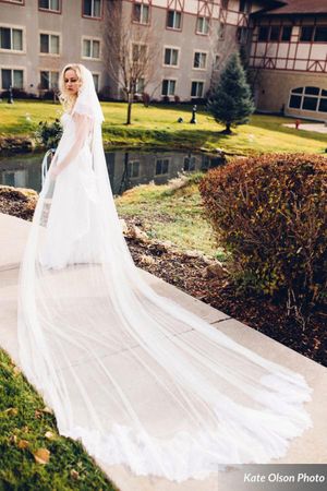 Hoopes Events | Modern Vintage Wedding | Zermatt Resort | Midway Utah | Styled | Beautiful Flowing Train Modern_Vintage_Wedding_Styled_Zermatt_Resort_Midway_Utah_Beautiful_Flowing_Train.jpg