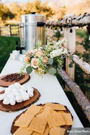 Hoopes Events | Charming Barn Wedding | Quiet Meadow Farms | Mapleton Utah | Tasty S'More Bar Charming_Barn_Wedding_Quiet_Meadow_Farms_Mapleton_Utah_Tasty_S'more_Bar.jpg