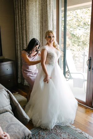 Hoopes Events | Tasha and Chip | Salt Lake City Utah | Bride Putting on the Final Touches Tasha_Chip_Salt_Lake_City_Utah_Bride_Final_Touches.jpg