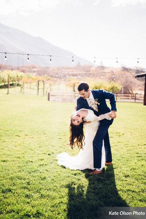 Hoopes Events | Charming Barn Wedding | Quiet Meadow Farms | Mapleton Utah | Groom Dipping Bride Charming_Barn_Wedding_Quiet_Meadow_Farms_Mapleton_Utah_Groom_Bride_Dipping.jpg