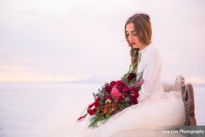 Hoopes Events | Saltair Wedding | Saltair Resort | Salt Lake City Utah | Styled | Bride Holding Bouquet on Swan Fainting Couch Salt_Air_Wedding_Shoot_Saltair_Resort_Salt_Lake_City_Utah_Bride_Holding_Bouquet_on_Swan_Fainting_Couch.jpg