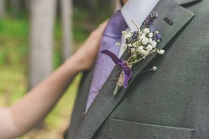 Groom's Boutonniere Details