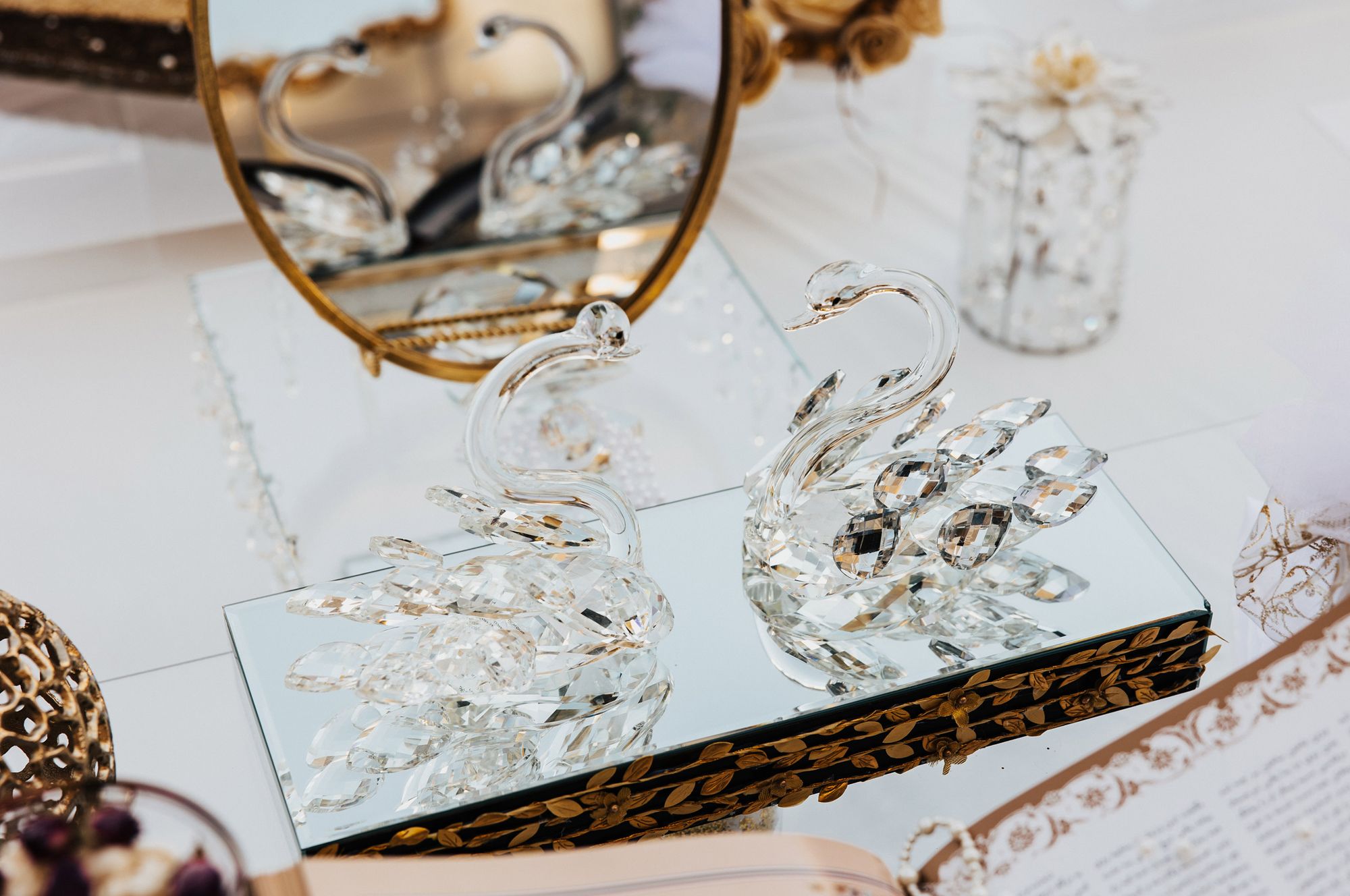 Crystal Swans with Mirror Sofreh Aghd