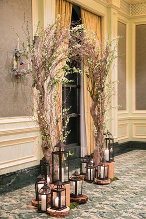 Aspen Lantern Backdrop Ceremony Details