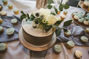 Floral-Topped Wedding Cake Details
