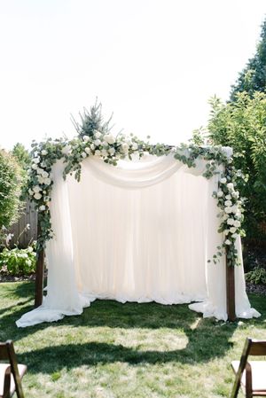 Hoopes Events | Tasha and Chip | Salt Lake City Utah | Flower-Crowned Backdrop Tasha_Chip_Salt_Lake_City_Utah_Flower_Crowned_Backdrop.jpg