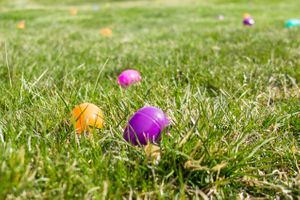 Zermatt_Spring_Extravaganza_2018_Zermatt_Utah_Resort_Midway_Utah_Easter_Eggs_in_Grass.jpg