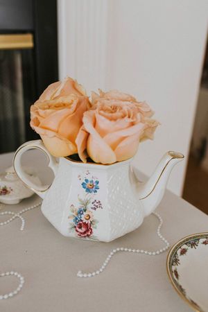 Hoopes Events | Tea Party Baby Shower | Provo Utah | Pastel Orange Roses in Teapot Tea_Party_Baby_Shower_Provo_Utah_Pastel_Orange_Roses_in_Teapot.jpg