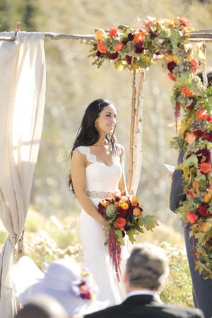 Hoopes Events | Felicia and Jared | Park City Mountain Resort | Park City Utah | Stunning Bride Framed by Dazzling Autumn Flowers Felicia_Jared_Park_City_Mountain_Resort_Park_City_Utah_Stunning_Bride.jpg